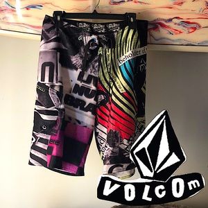 VINTAGE VOLCOM Boardshorts Sz 32